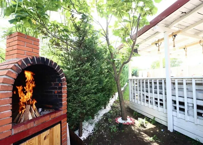 Pool Garden-oaza Villa Skopje