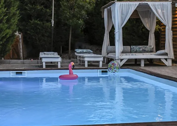 Pool Garden-oaza Villa *